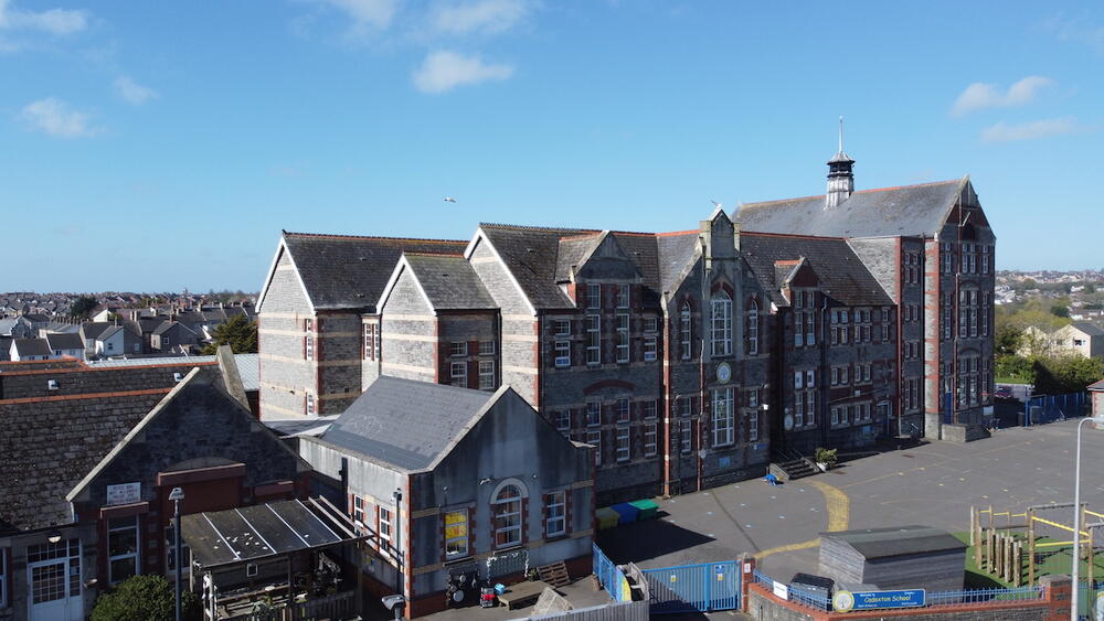 Ysgol Tregatwg