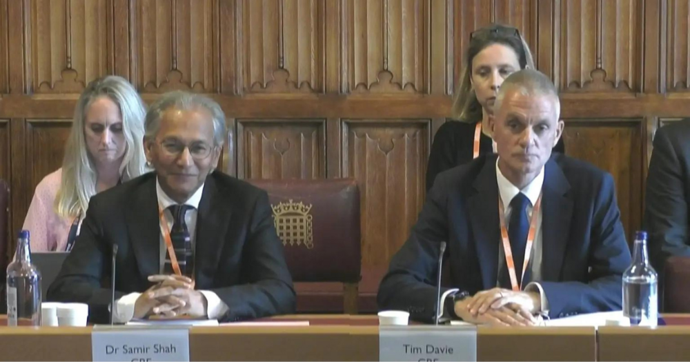 Dr Samir Shah a Tim Davie