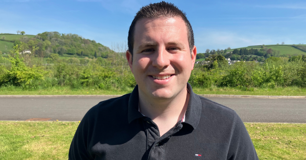 Alun Jones, cyfarwyddwr Cwmni Libera