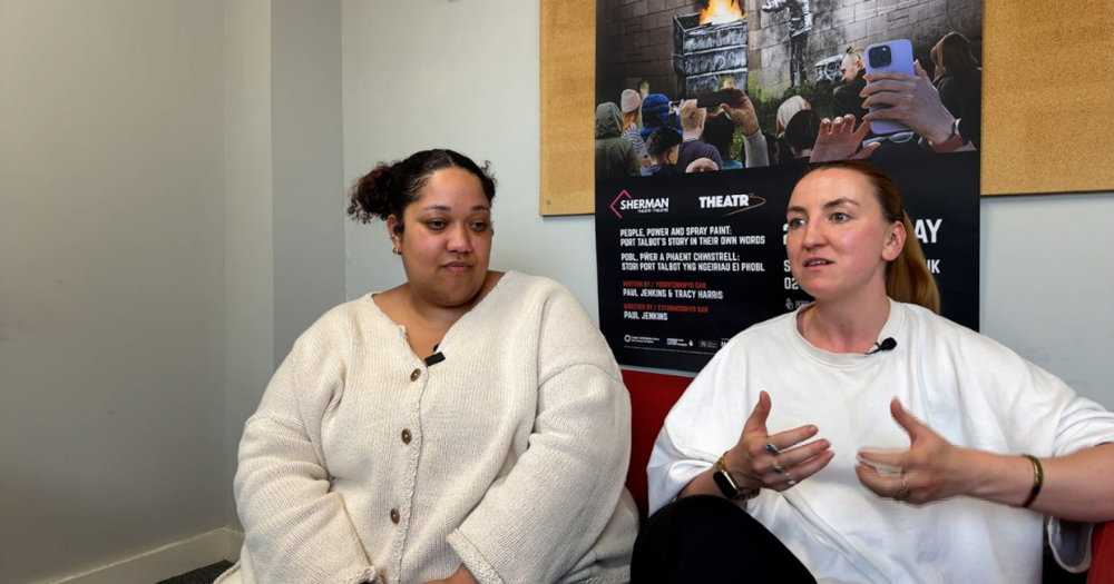 Jalisa Phoenix-Roberts a Holly Carpenter