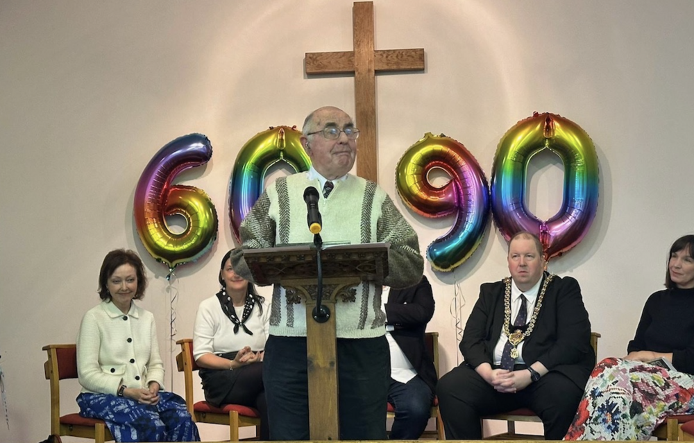 Gwilym Roberts yn siarad yn y digwyddiad ddydd Sadwrn