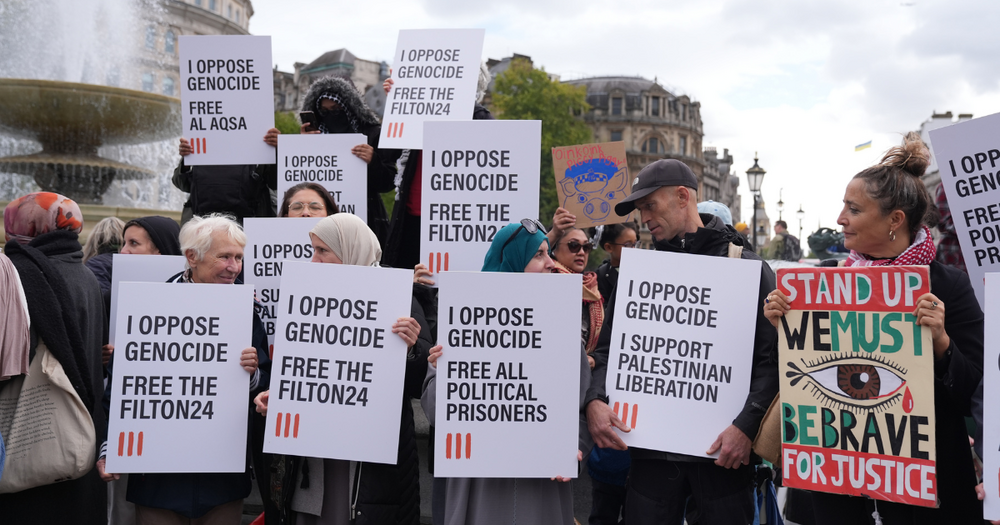 Protest o blaid Palestine Action