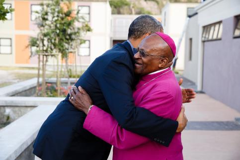 Obama a Desmond Tutu